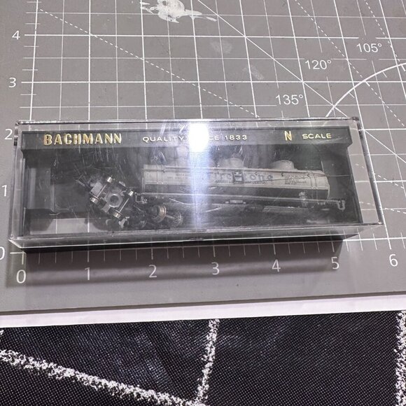 Firestone 42 Ft Three Dome Tank Car GATX30928 Bachmann N Scale Model 5428 w Box - Picture 8 of 16